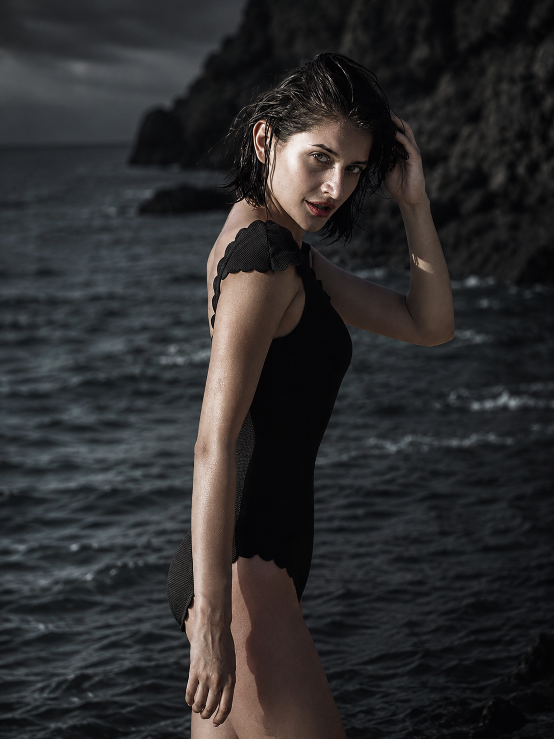 Scallop Trim One-Piece Swimsuit Valtos